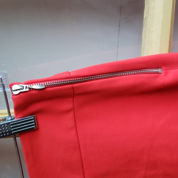 NWOT orange Banana Republic skirt - Picture 2 of 3